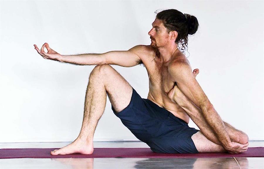 Noah Mckenna Yoga Teacher Yogadandasana